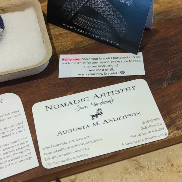 Handmade Scandinavian baby bracelet - Picture 4 of 5